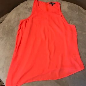 EXPRESS SLEEVELESS ASYMMETRICAL SHIRT - CORAL